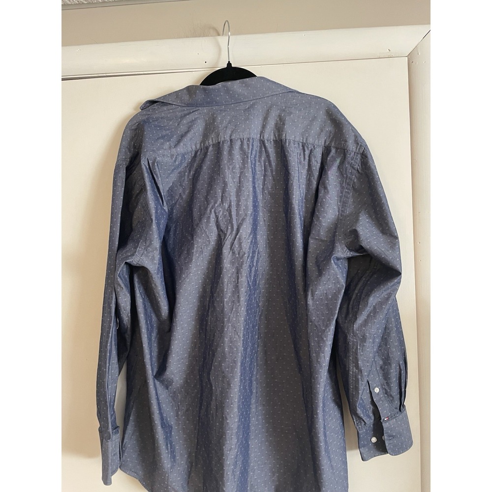 Tommy Hilfiger Custom Fit Men's US Size XL Button Down Collar Shirt - Picture 2 of 4